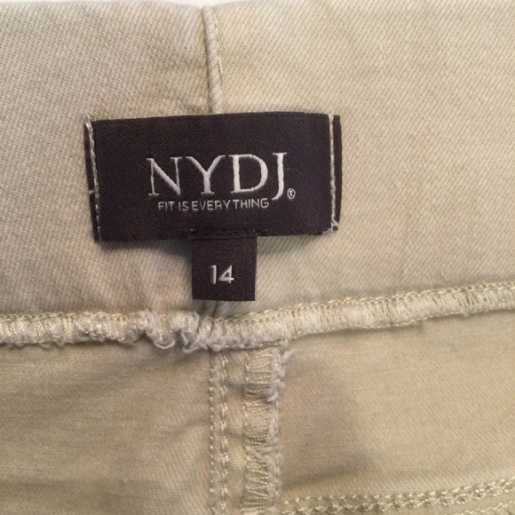 NYDJ Beige Lift Tuck Technology Pull-On Cropped Pants Size 14 - Picture 5 of 13